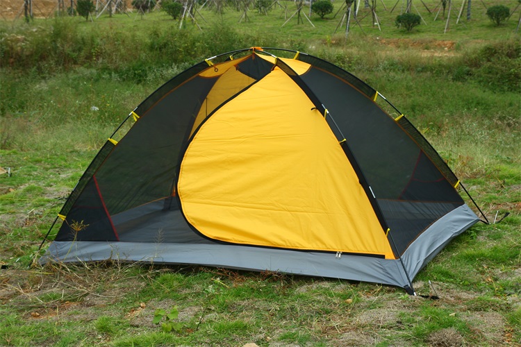 Outdoor 2 Man Double Layer Custom Dome Waterproof Camping Tent 2 Person